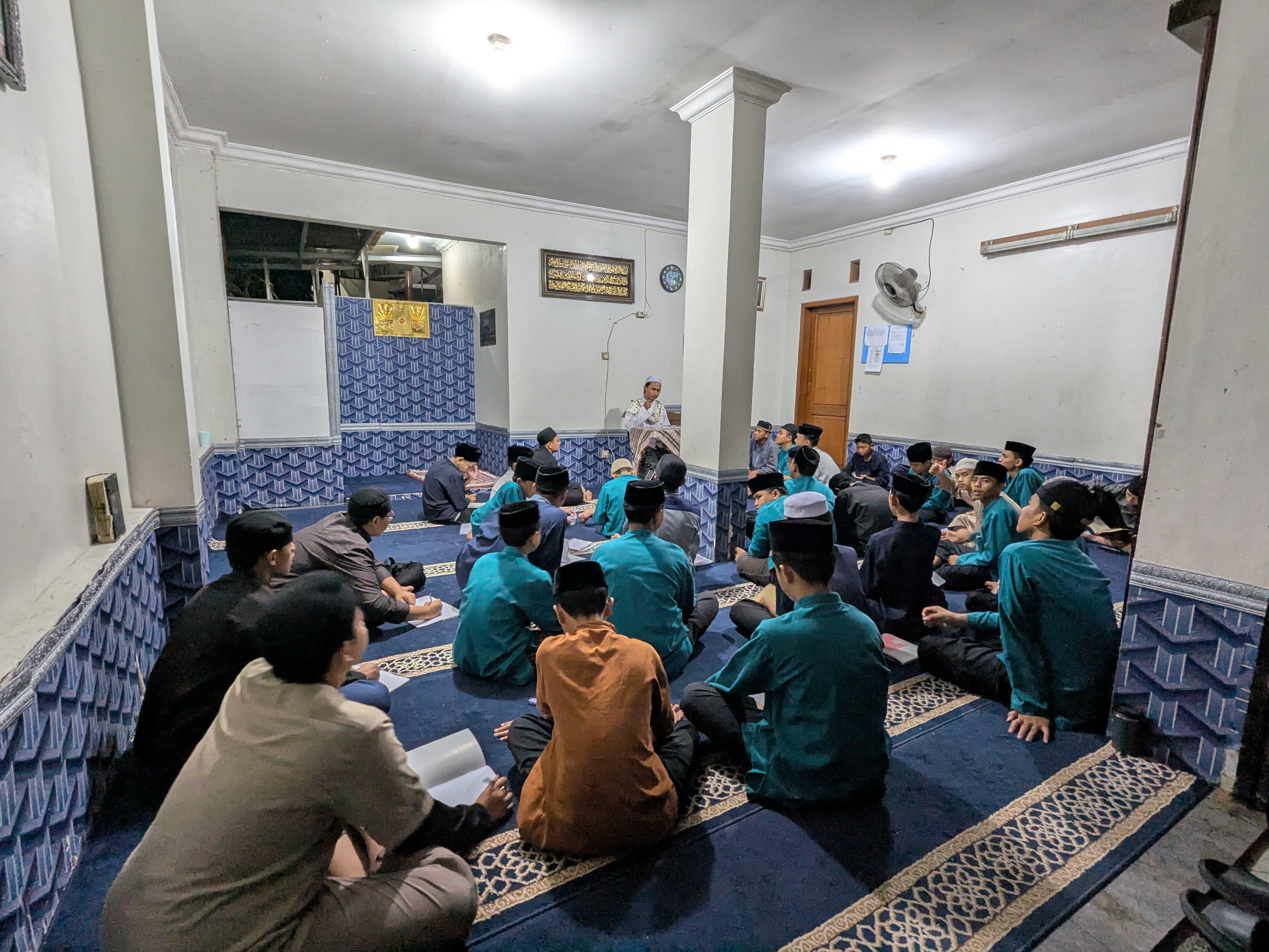 MA'HAD TAHFIDZ RIJAALUL QUR'AN 3